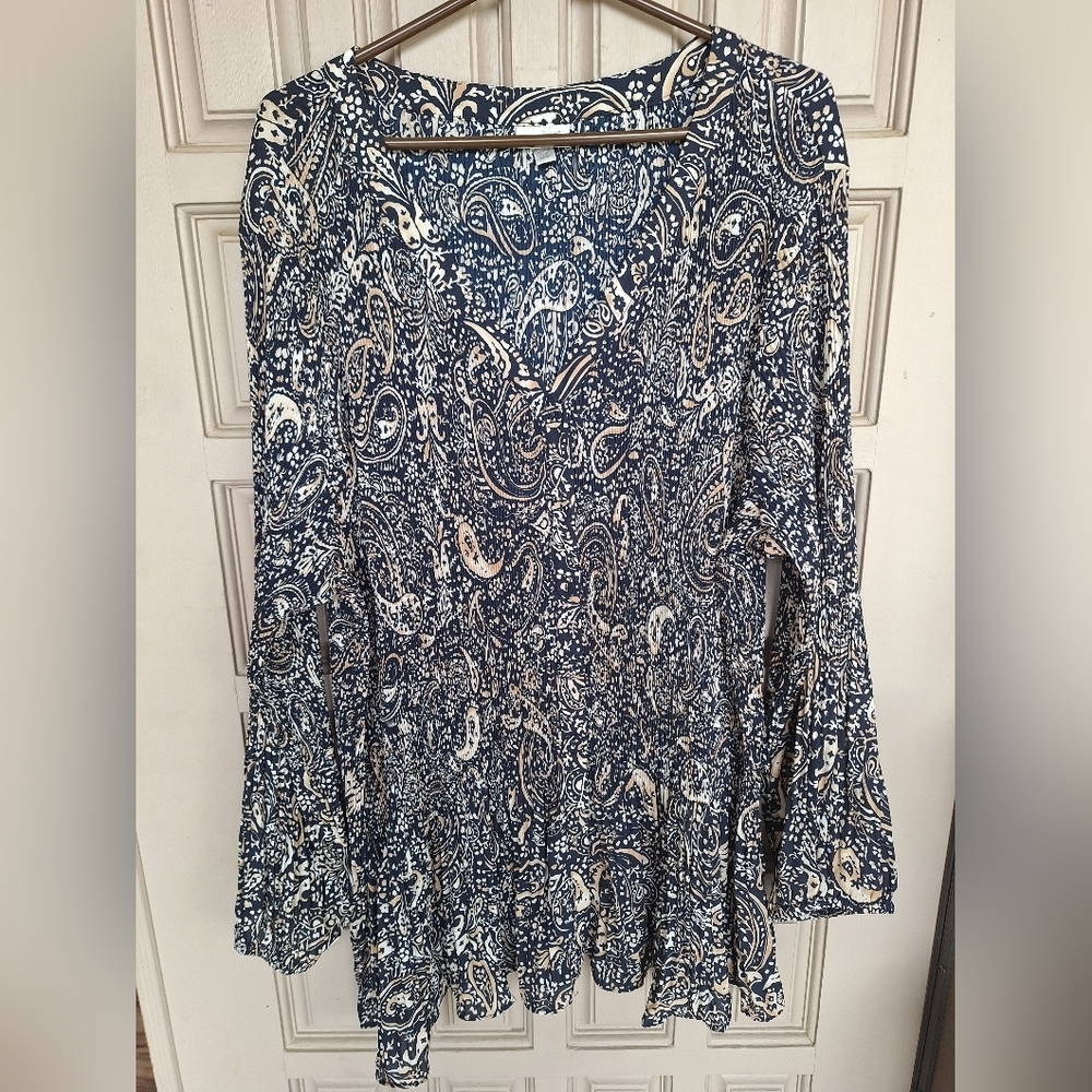 Avenue Blouse Plus Sz22/24 Blk/Tan Paisley Long Sleeves V Neck MiniPleats Cutie